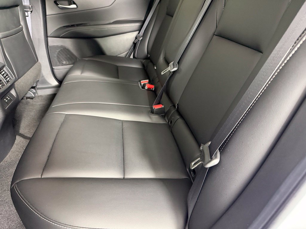 Used 2025 Nissan Murano SV AWD/4WD image 15