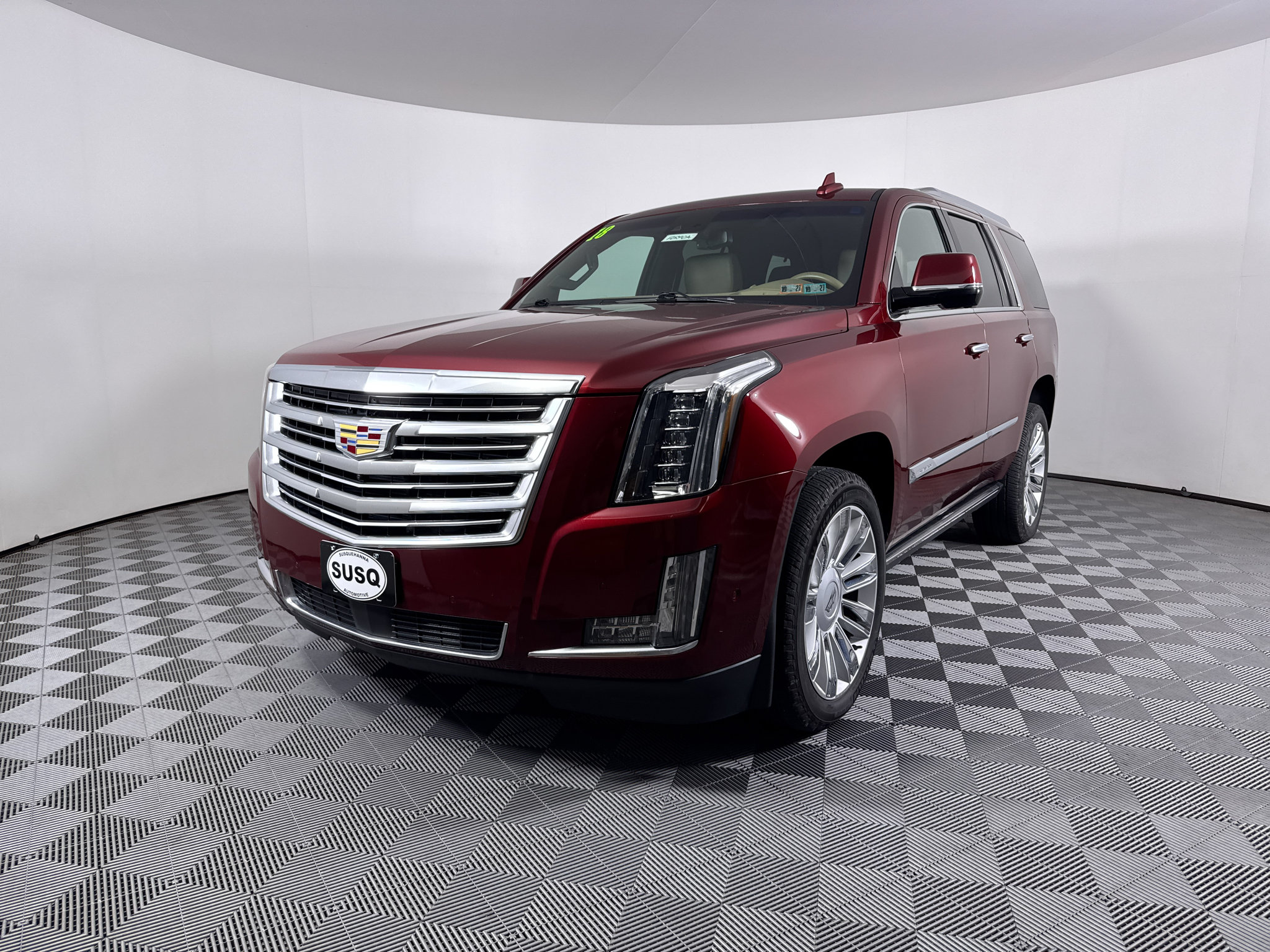 Used 2018 Cadillac Escalade Platinum AWD/4WD image 14