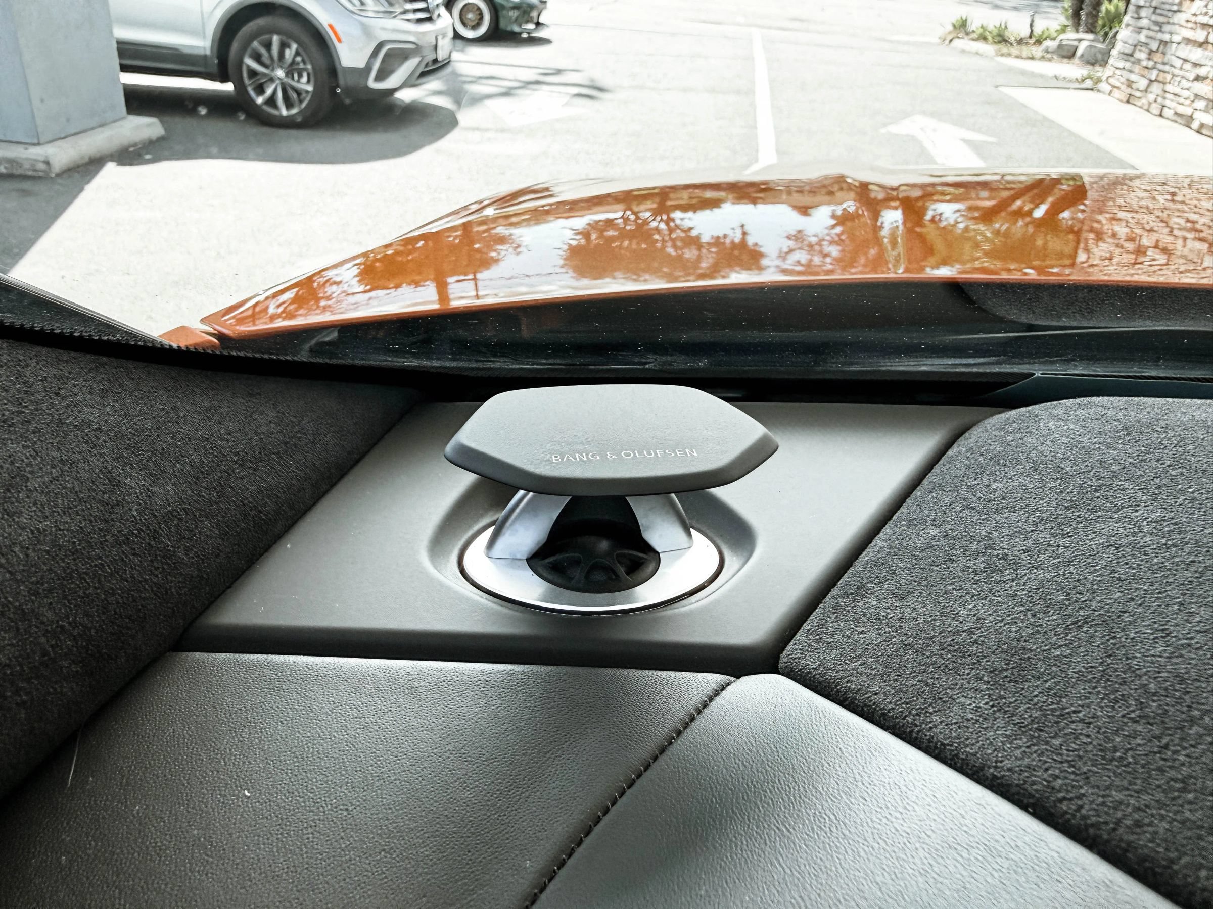 Used 2021 Lamborghini Urus AWD/4WD image 22