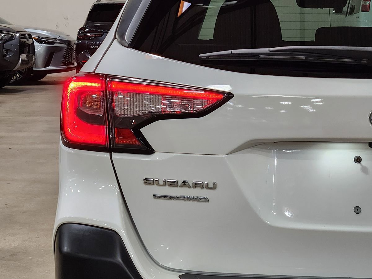 Used 2021 Subaru Outback Premium image 20