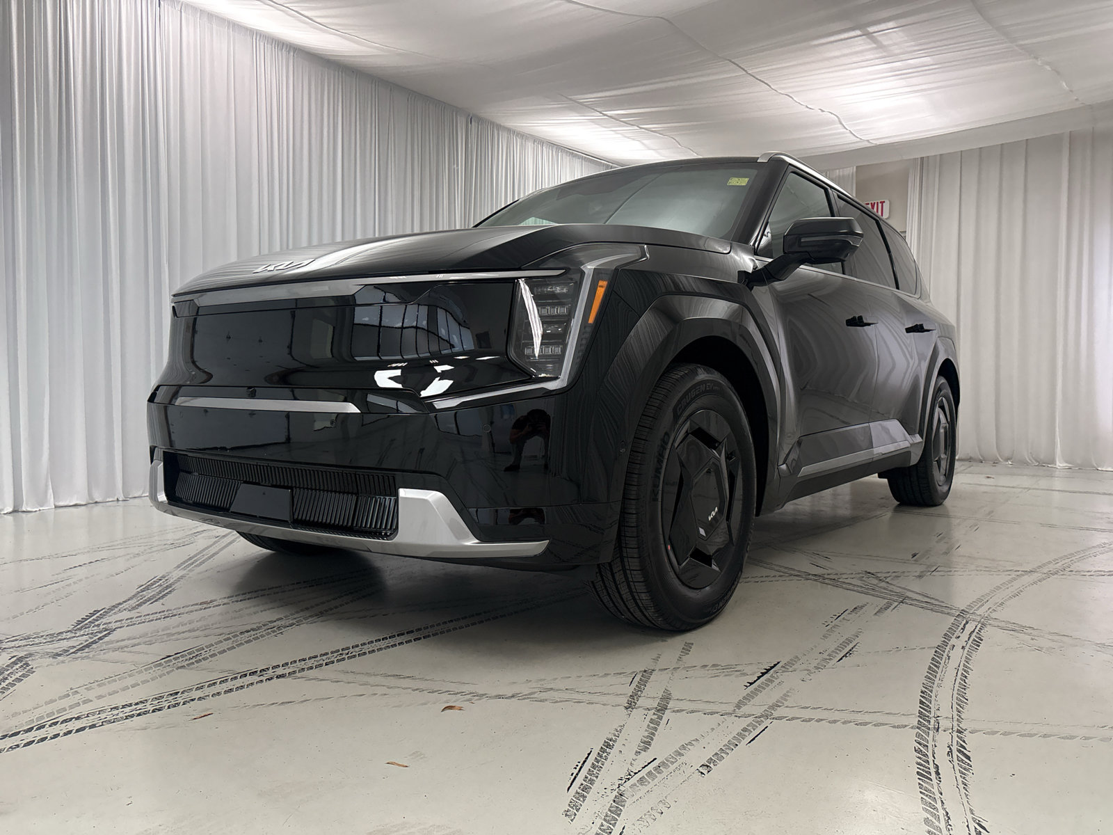 New 2027 Kia EV9 Wind AWD/4WD image 4