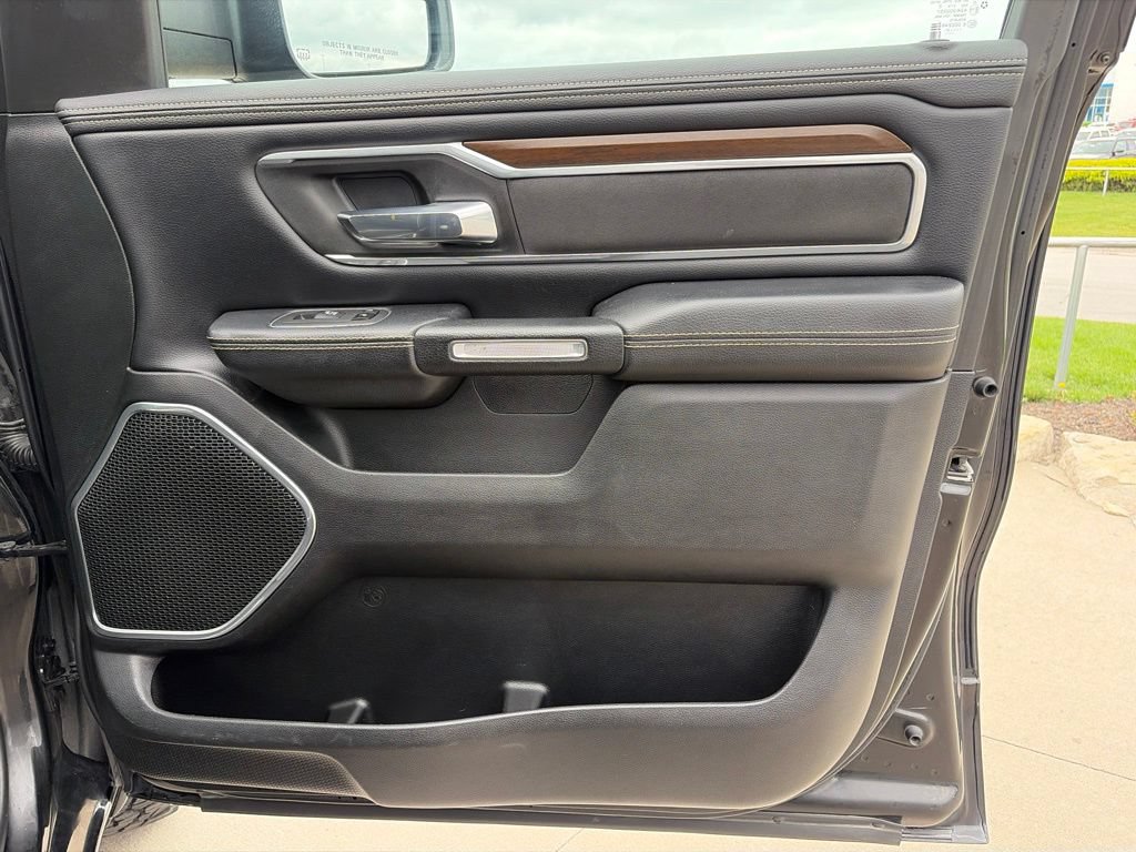 Used 2021 RAM 1500 Laramie AWD/4WD image 29