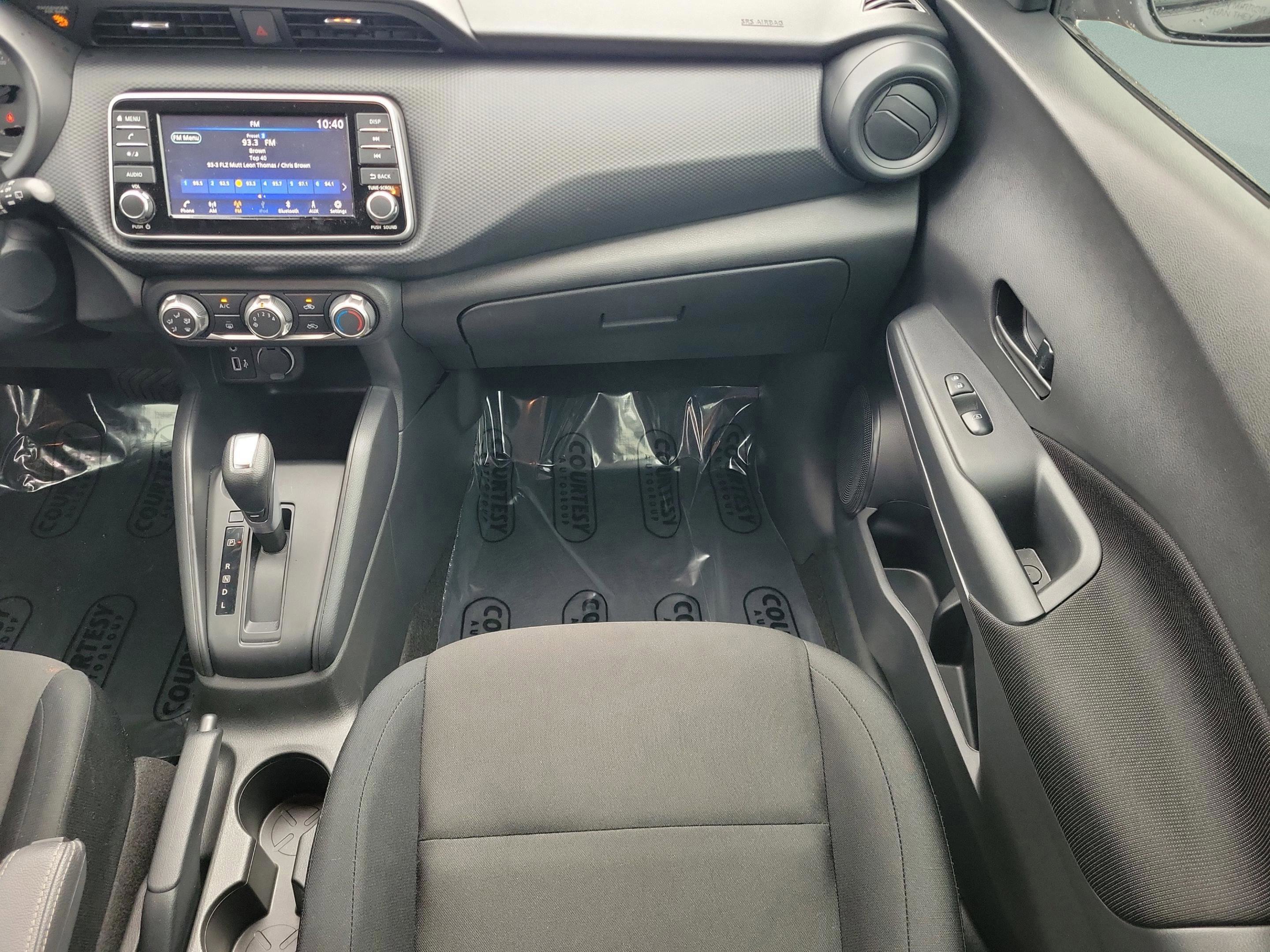 Used 2025 Nissan Kicks Play S image 30