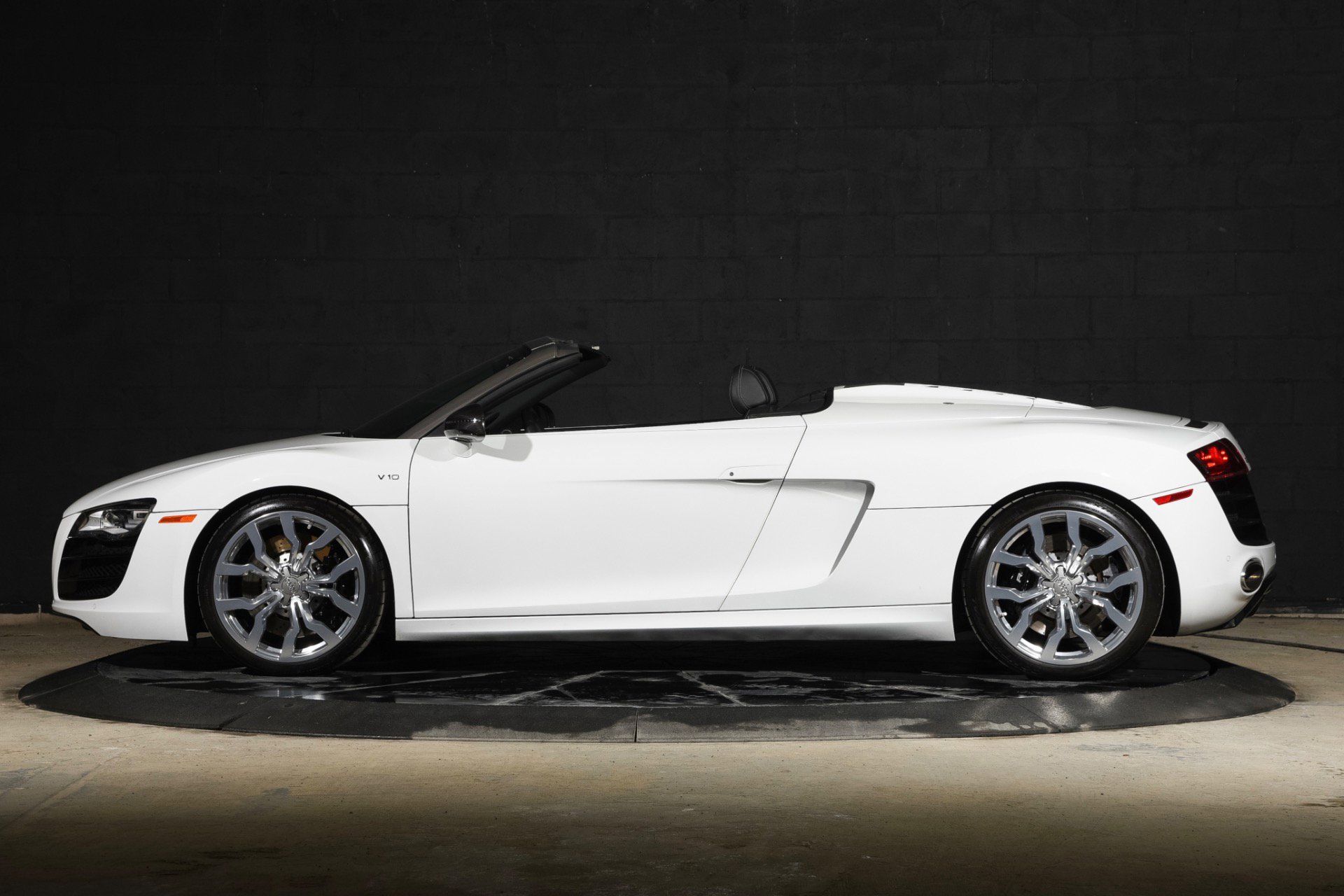 Used 2011 Audi R8 V10 AWD/4WD image 16