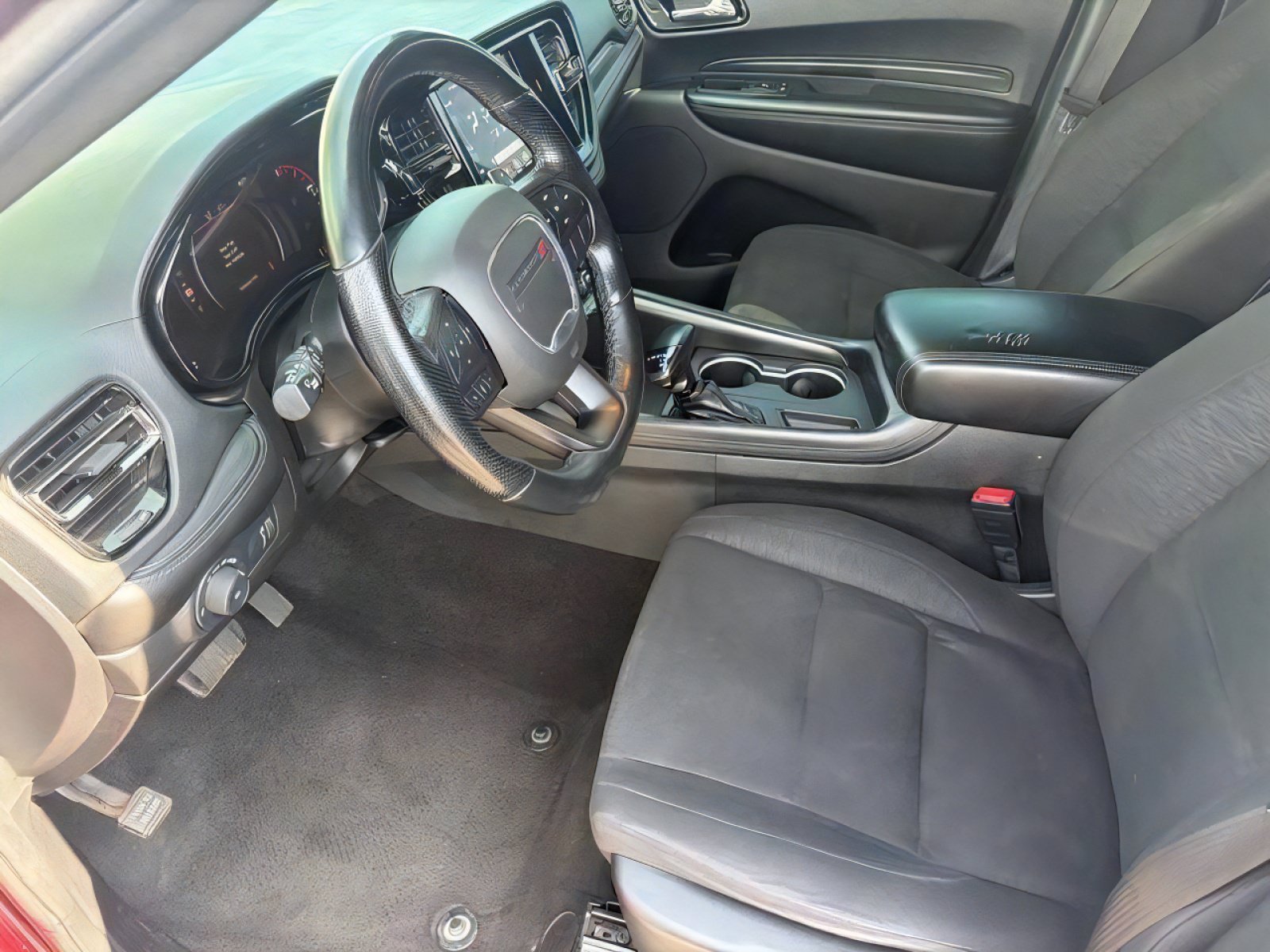Used 2022 Dodge Durango GT w/ Blacktop Package RWD image 11
