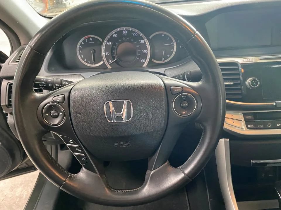 Used 2013 Honda Accord EX-L image 17