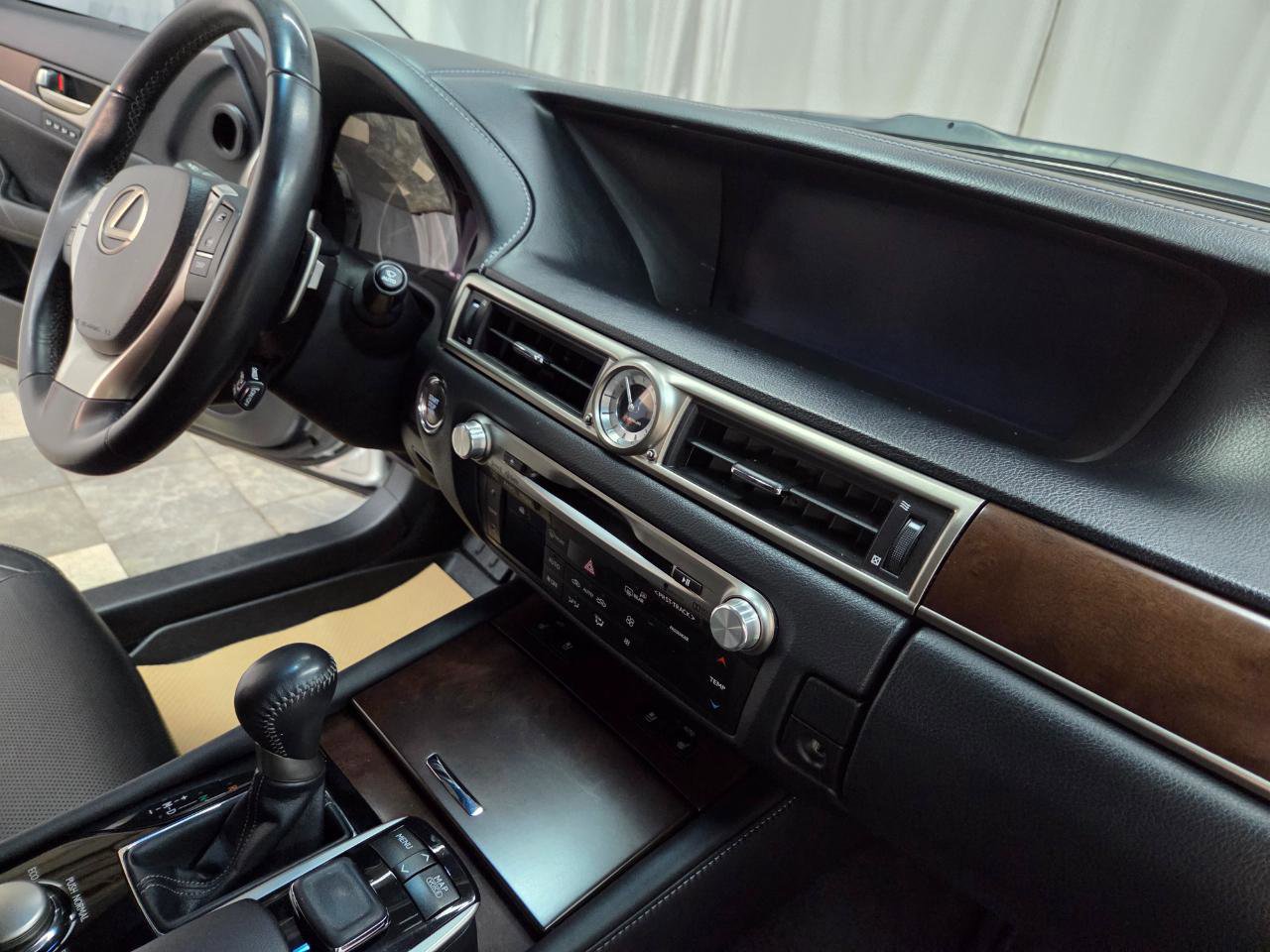 Used 2015 Lexus GS 350 AWD w/ Premium Package image 19