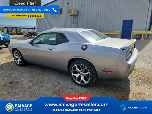 Used 2015 Dodge Challenger SXT Plus w/ Driver Convenience Group RWD image 3