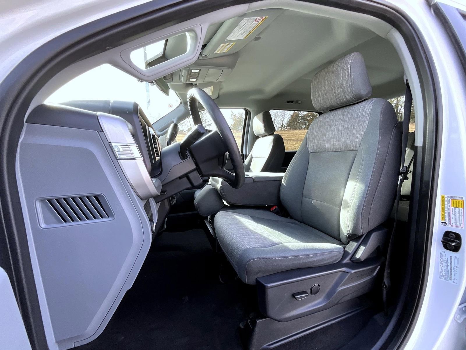 Used 2024 Ford F250 XLT image 11