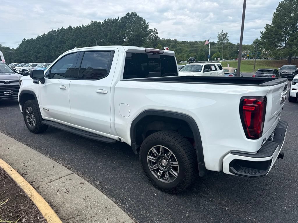 Used 2024 GMC Sierra 1500 AT4 w/ Technology Package AWD/4WD image 3