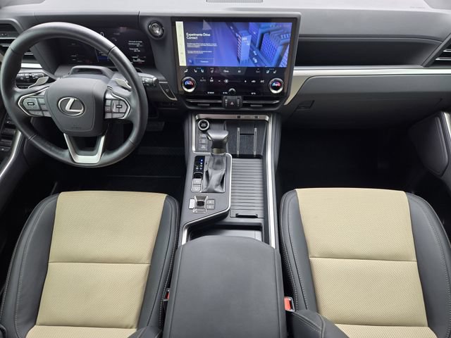Used 2025 Lexus GX 550 AWD/4WD image 17
