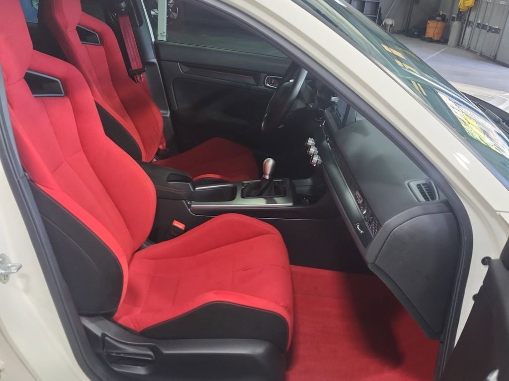 Used 2023 Honda Civic Type R image 8