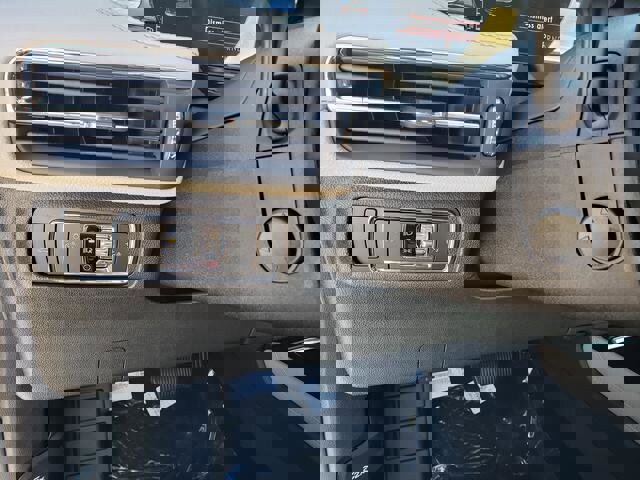 New 2026 Lincoln Corsair Premiere image 19