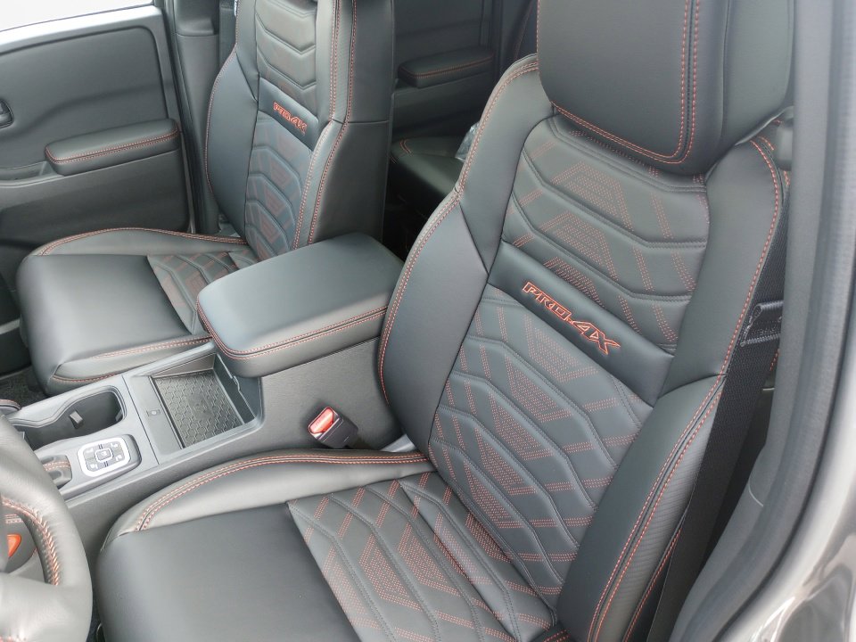 New 2026 Nissan Frontier PRO-4X w/ Pro Premium Package image 9