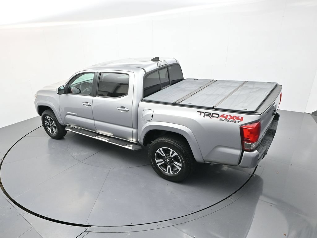Used 2016 Toyota Tacoma TRD Sport w/ Premium & Technology Package AWD/4WD image 28
