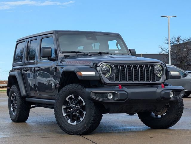 Used 2025 Jeep Wrangler Unlimited Rubicon image 2