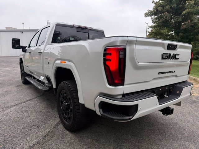 Used 2024 GMC Sierra 2500 Denali w/ Denali Reserve Package AWD/4WD image 6