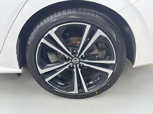Certified 2023 Nissan Sentra SR w/ SR Premium Package FWD image 37