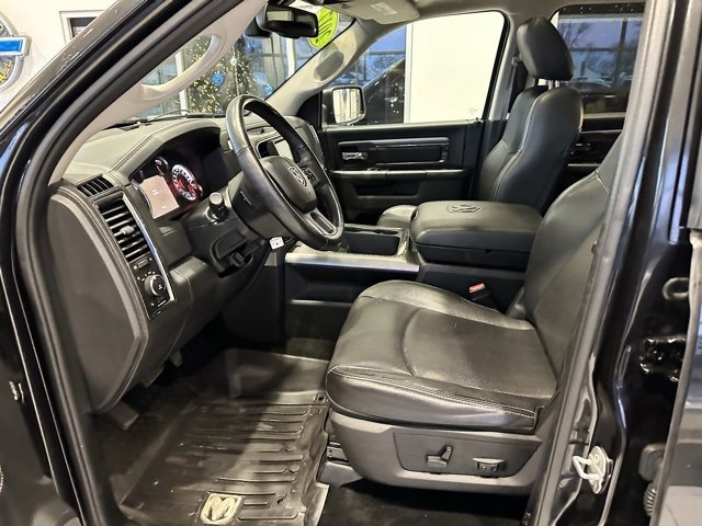 Used 2017 RAM 1500 Sport w/ Black Ram 1500 Sport Group image 8