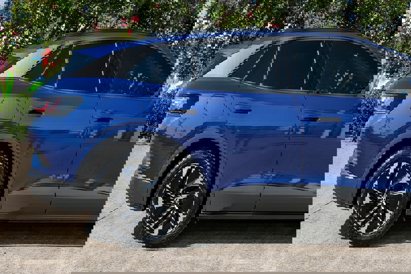 Used 2021 Volkswagen ID.4 Pro S image 9