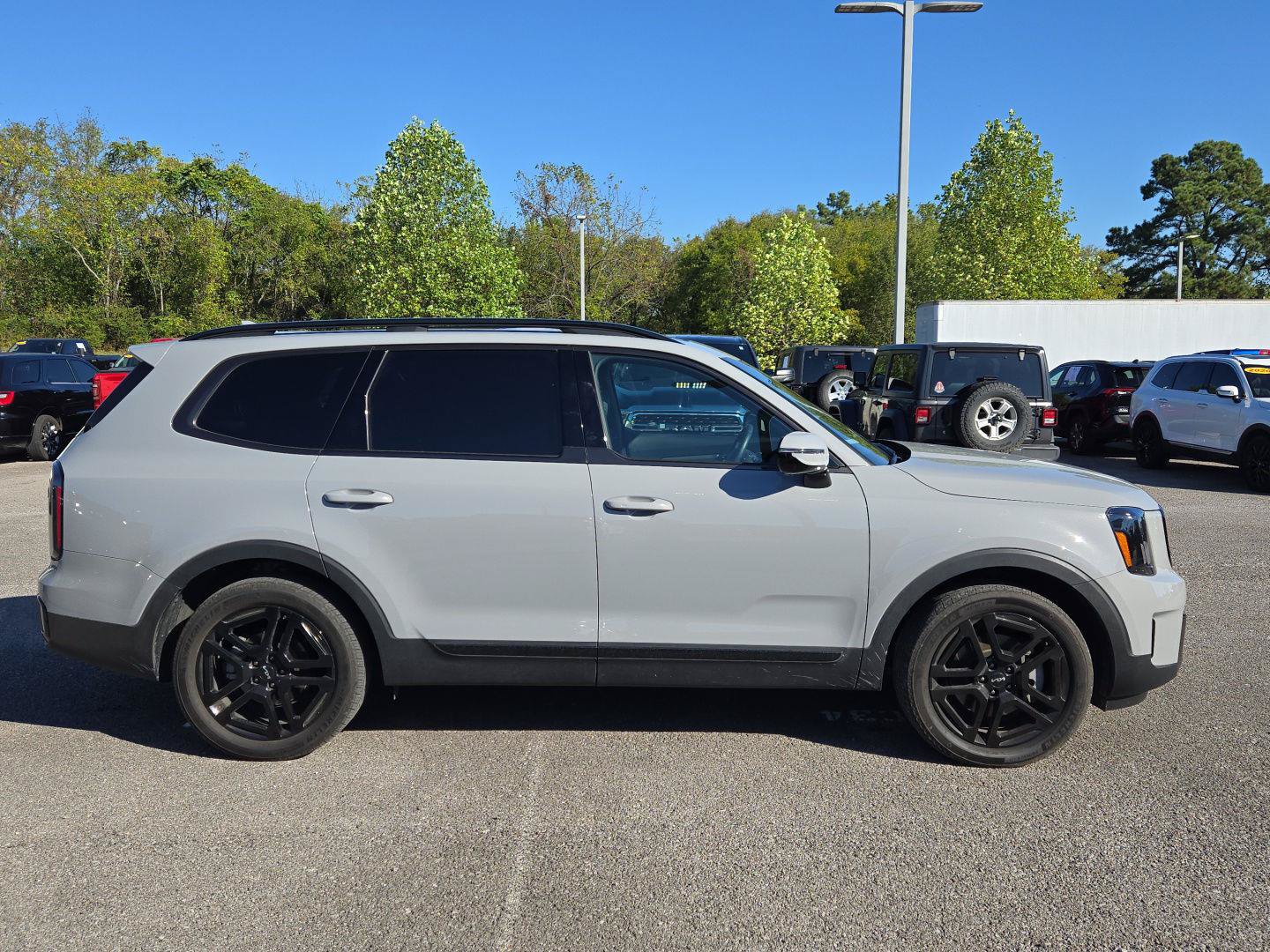 Used 2024 Kia Telluride SX X-Line AWD/4WD image 8