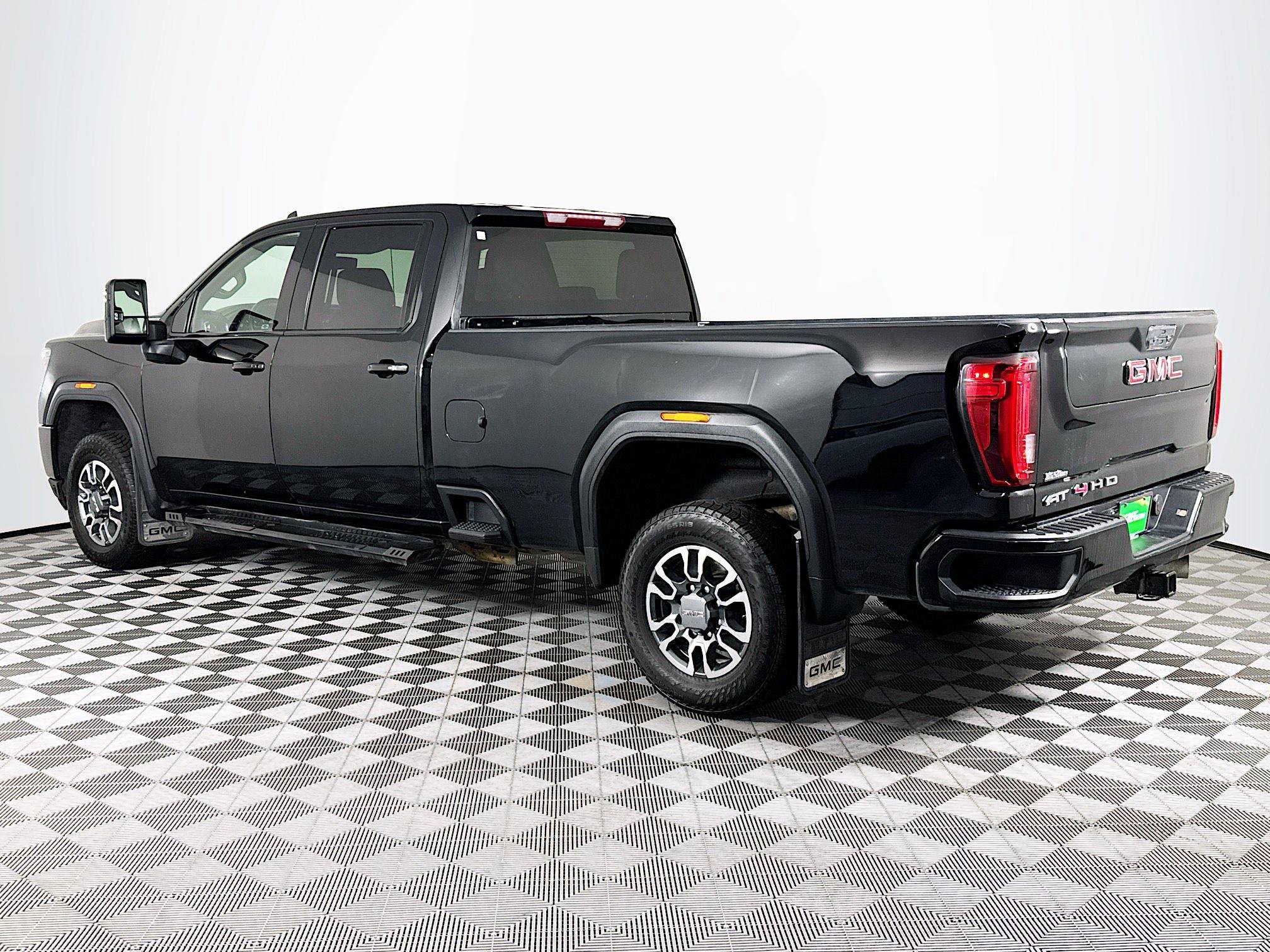 Used 2023 GMC Sierra 2500 AT4 AWD/4WD image 6