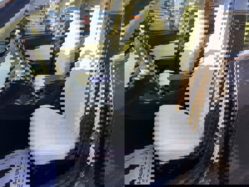 Used 2018 Tesla Model 3 Long Range image 9