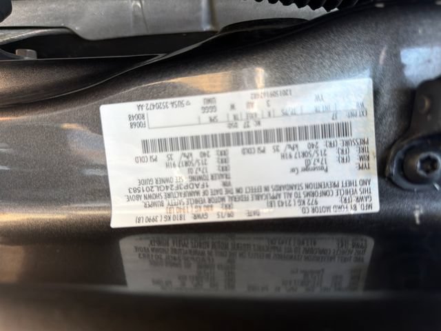 Used 2016 Ford Focus SE w/ SE Sport Package FWD image 32