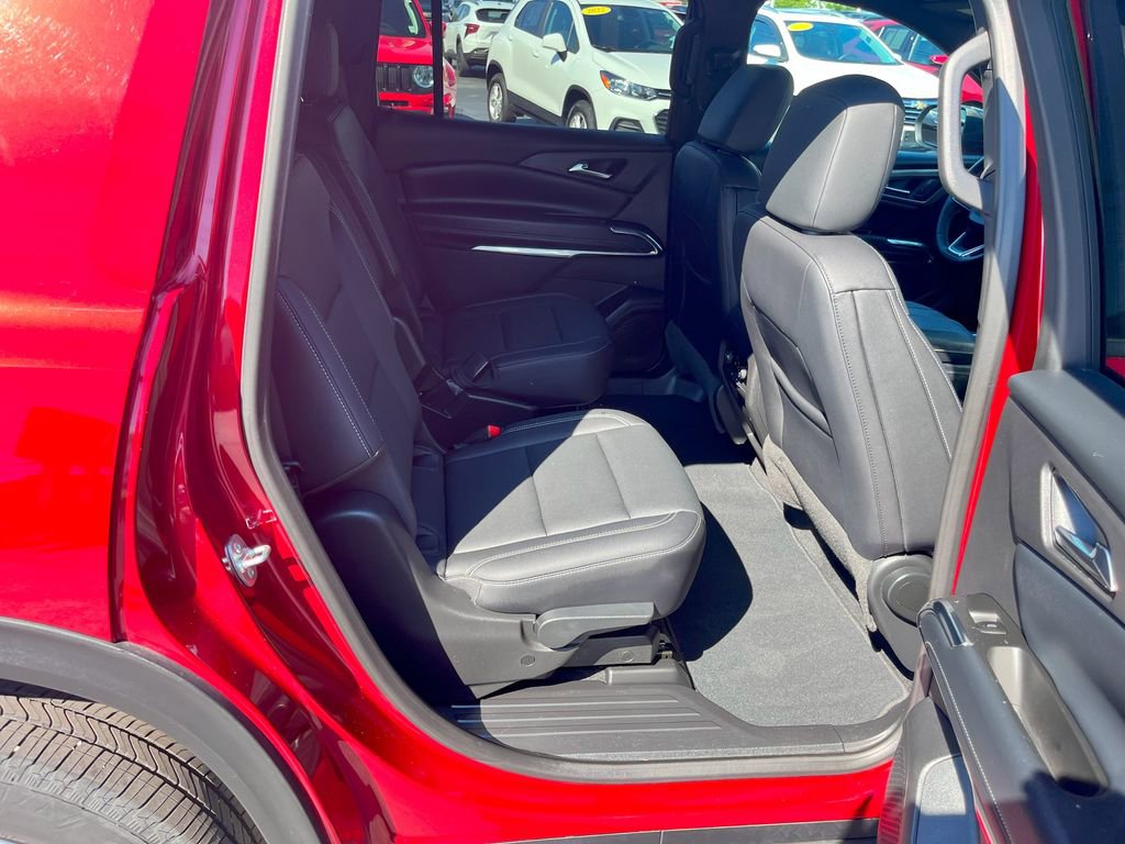 Certified 2025 Chevrolet Traverse LT image 19