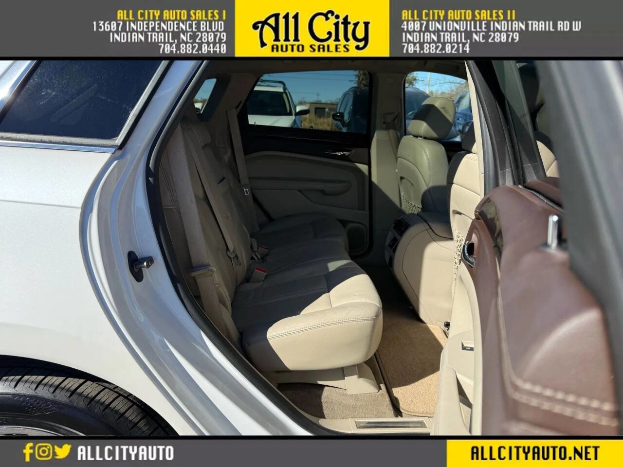 Used 2010 Cadillac SRX Premium image 12