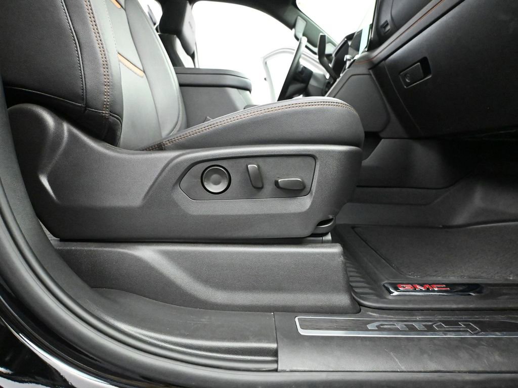 Used 2025 GMC Sierra 3500 AT4 image 55