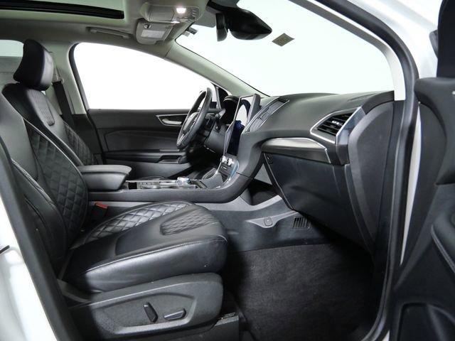 Certified 2023 Ford Edge Titanium w/ Class II Trailer Tow Package AWD/4WD image 11