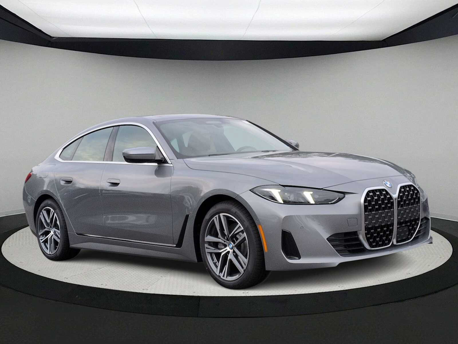 New 2026 BMW 430i xDrive w/ Premium Package AWD/4WD image 2