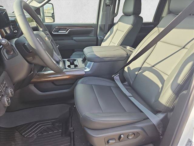 New 2026 Chevrolet Silverado 2500 LT w/ Z71 Chrome Sport Edition AWD/4WD image 4