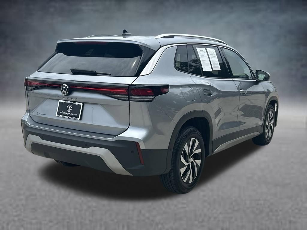 Certified 2025 Volkswagen Tiguan S FWD image 5