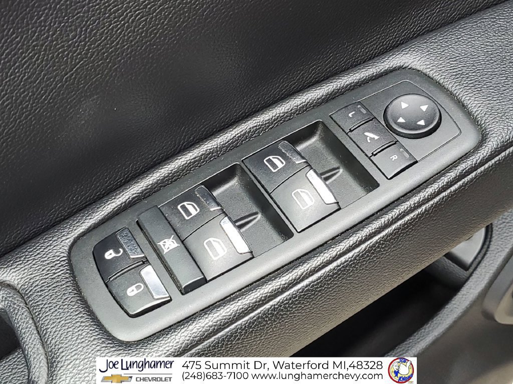 Used 2015 Maserati Ghibli RWD image 24