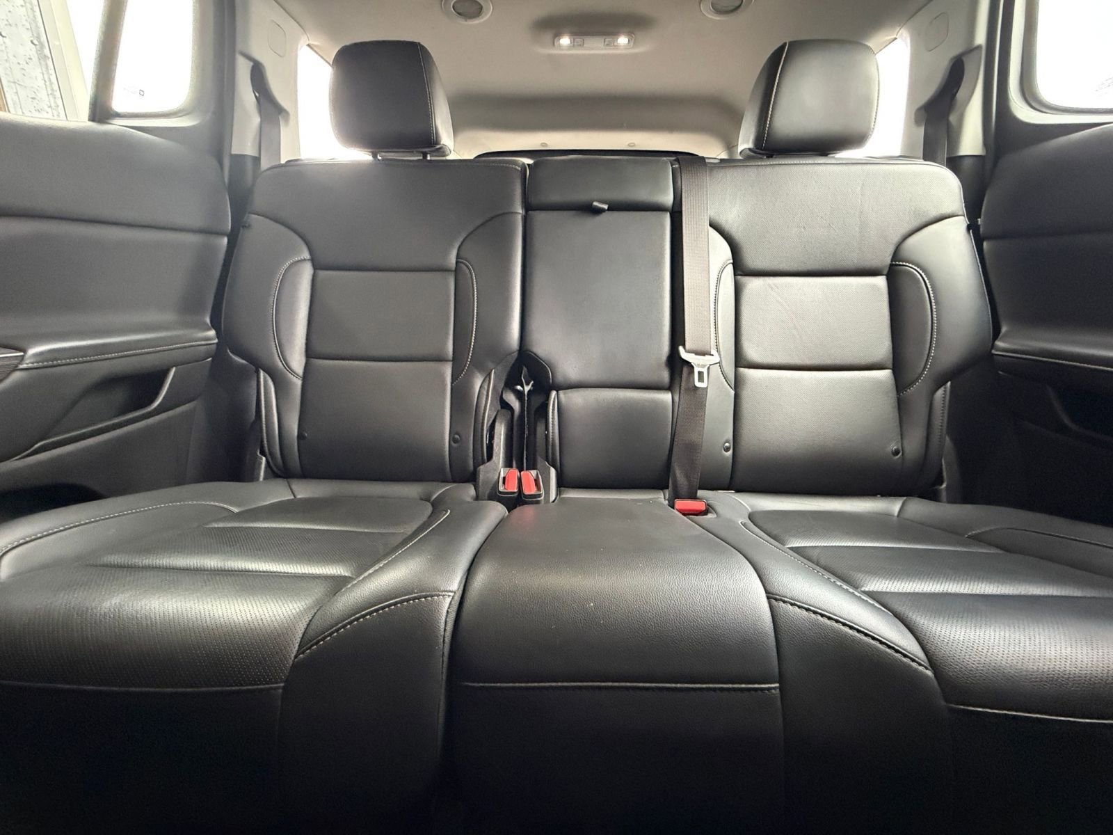 Used 2023 GMC Acadia SLT FWD image 41