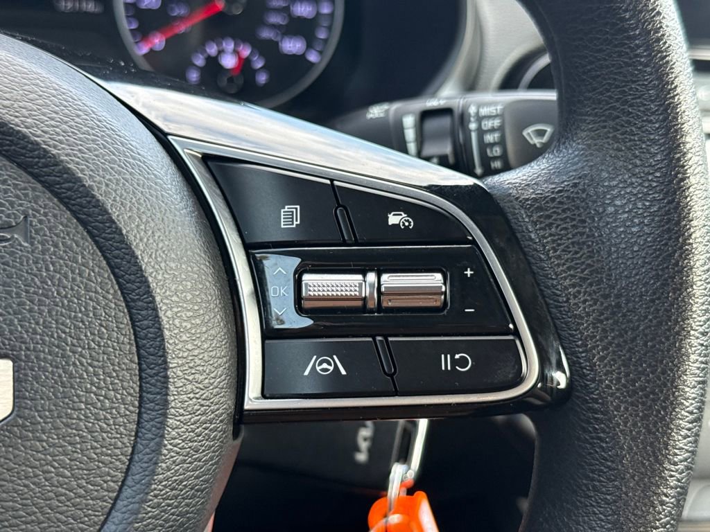 Used 2023 Kia Forte LXS image 29