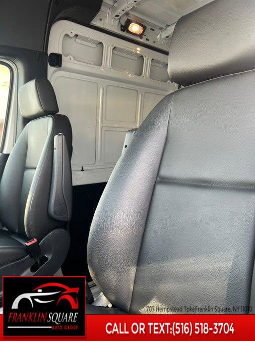 Used 2023 Mercedes-Benz Sprinter 2500 w/ Acoustic Package image 44
