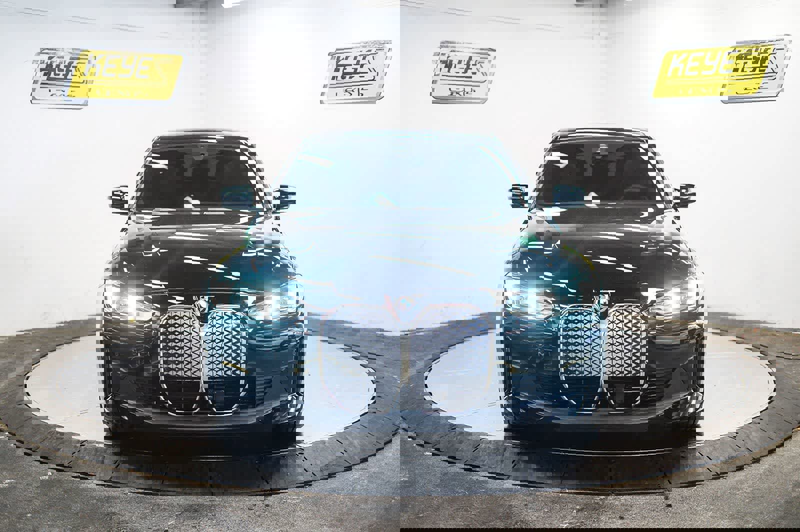 Used 2025 BMW i4 xDrive40i w/ Driving Assistance Package image 6