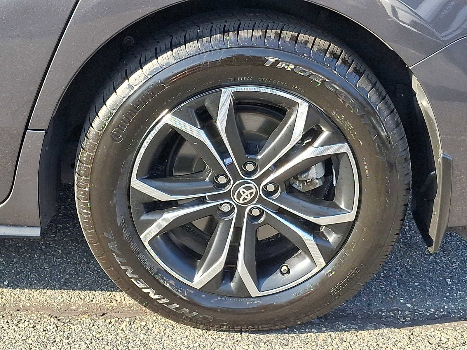 Used 2025 Toyota Sienna Platinum AWD/4WD image 7