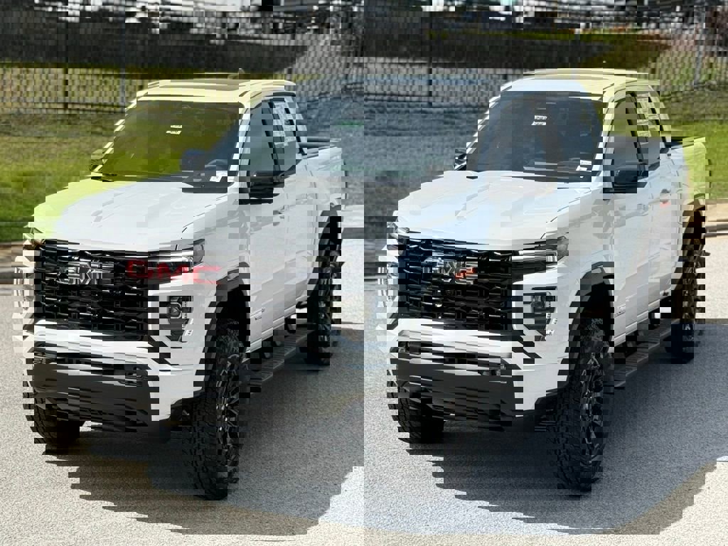 New 2026 GMC Canyon Elevation w/ Convenience Package image 10