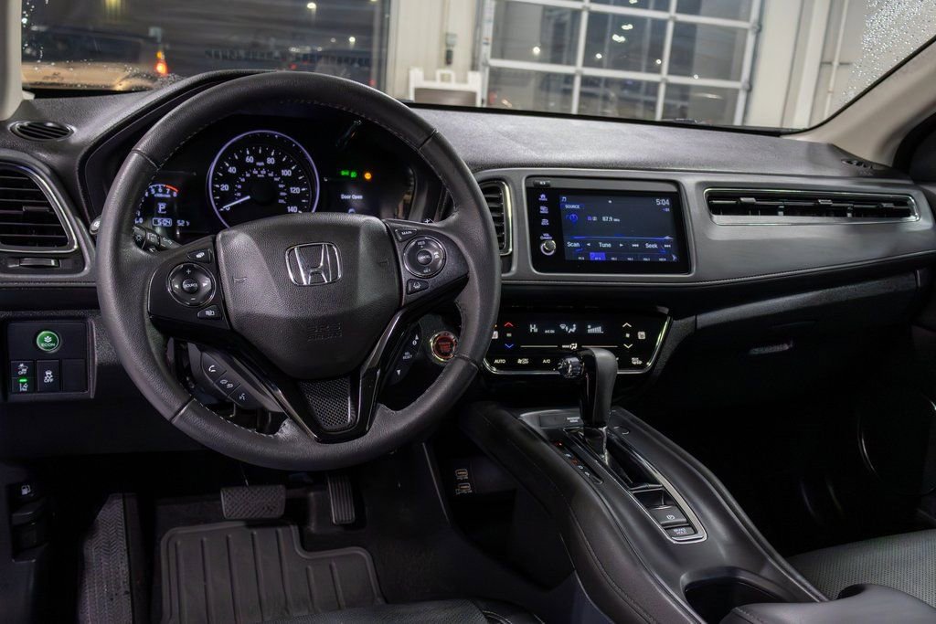 Used 2020 Honda HR-V EX-L image 16