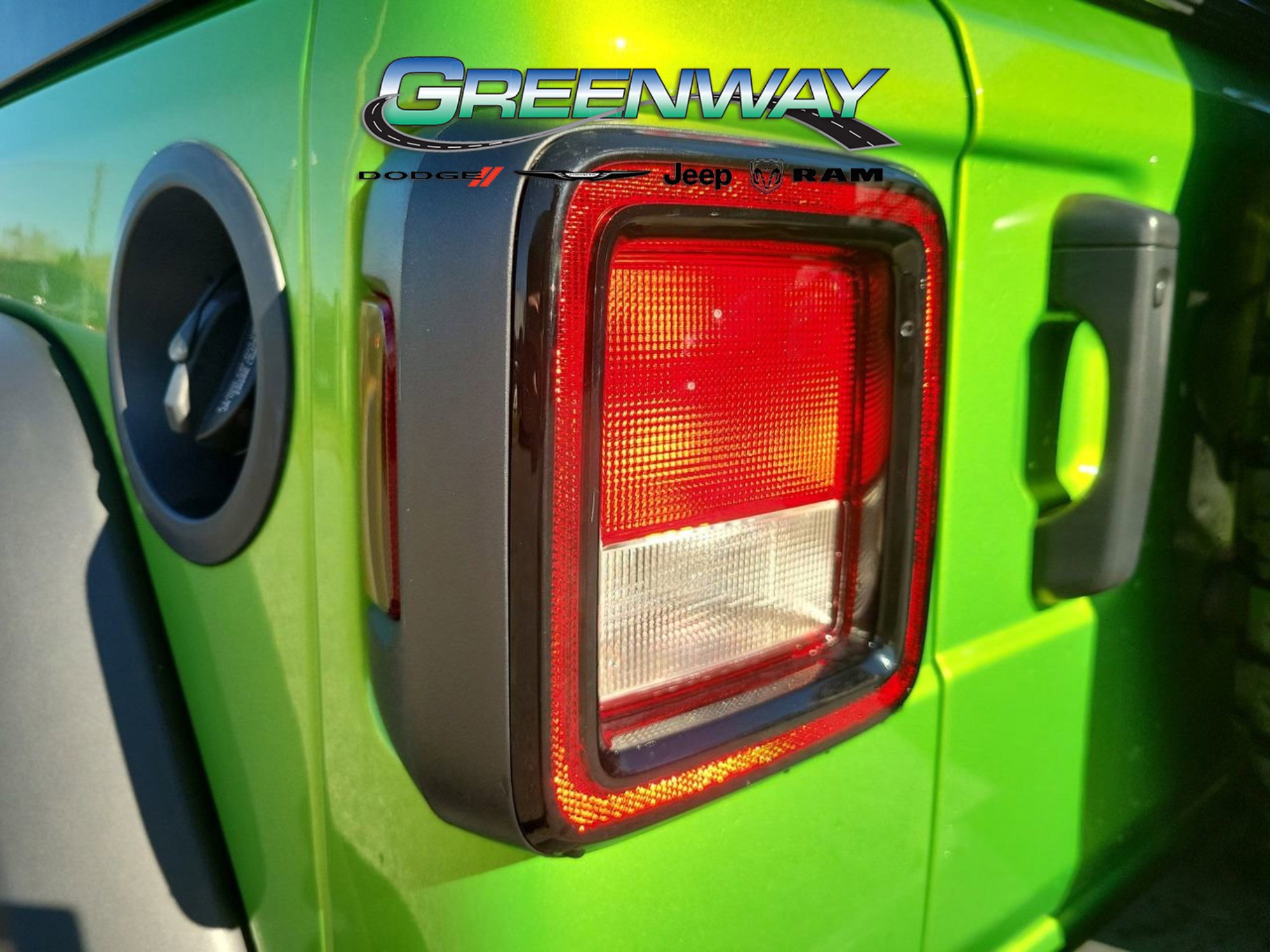 Used 2025 Jeep Wrangler Sport image 7