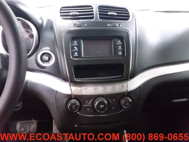Used 2016 Dodge Journey SXT w/ Comfort/Convenience Group image 12