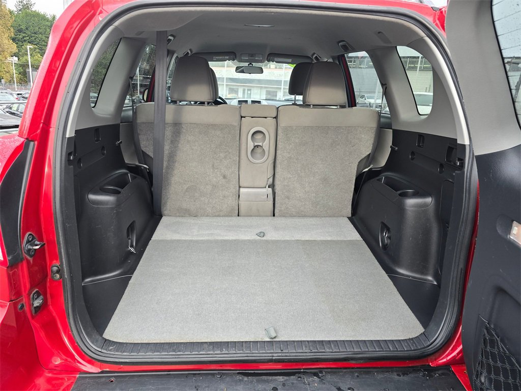 Used 2012 Toyota RAV4 FWD image 16