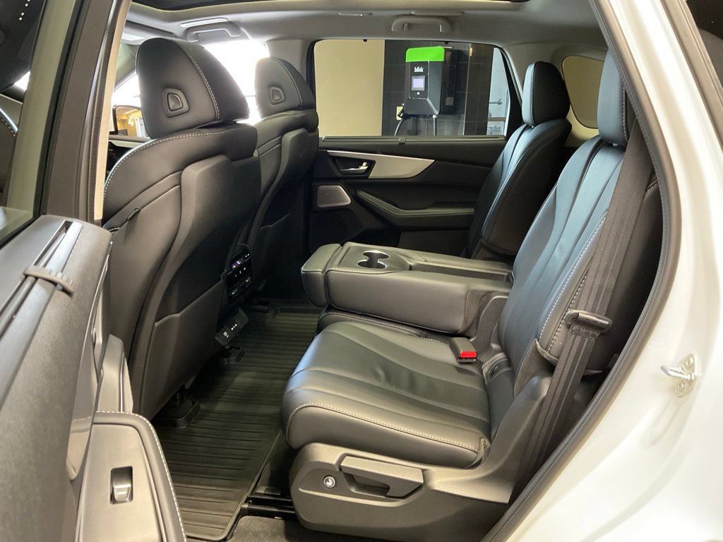 Certified 2026 Acura MDX w/ Technology Package AWD/4WD image 25