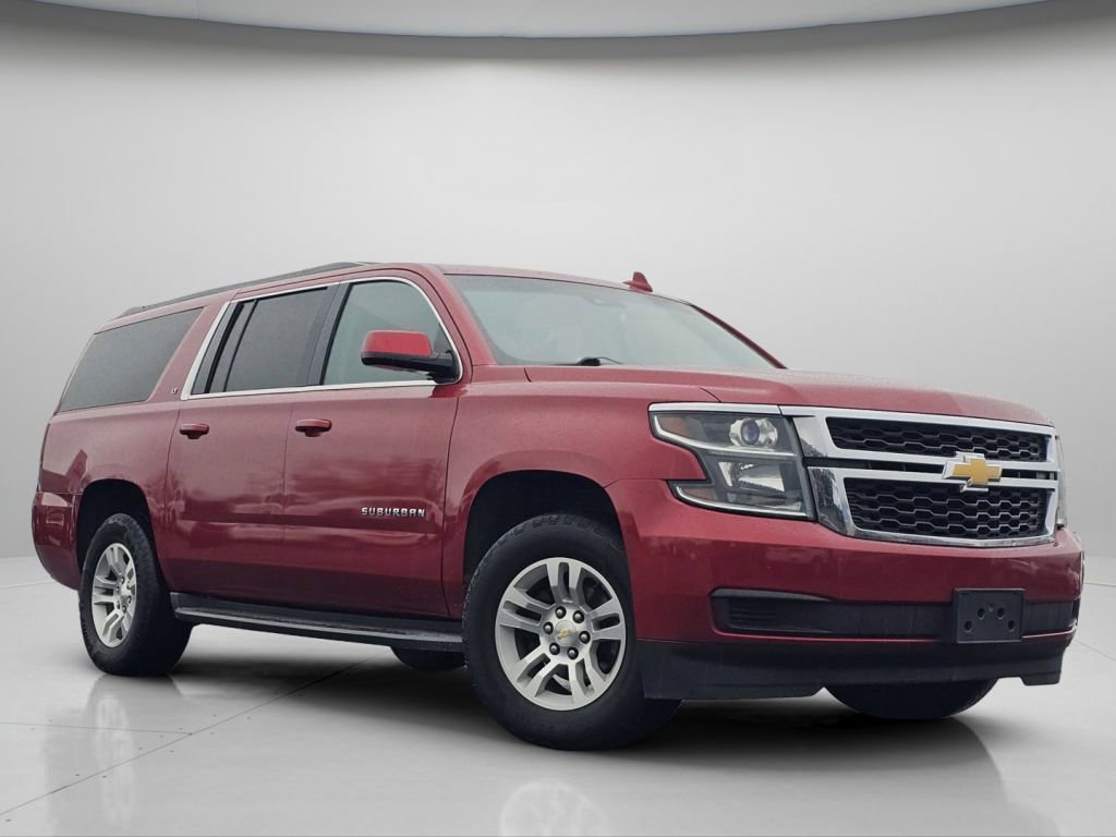 Used 2015 Chevrolet Suburban LT image 2