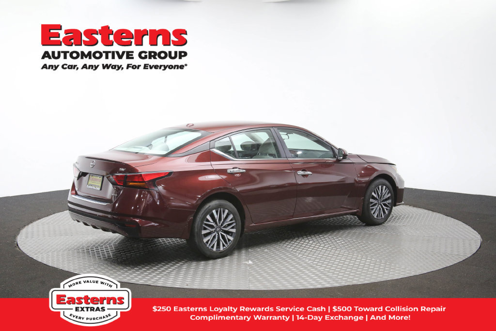 Used 2023 Nissan Altima 2.5 SV AWD/4WD image 42