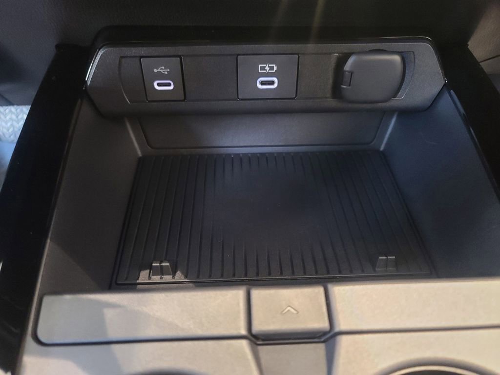 New 2026 Toyota Prius Plug-In Hybrid image 32